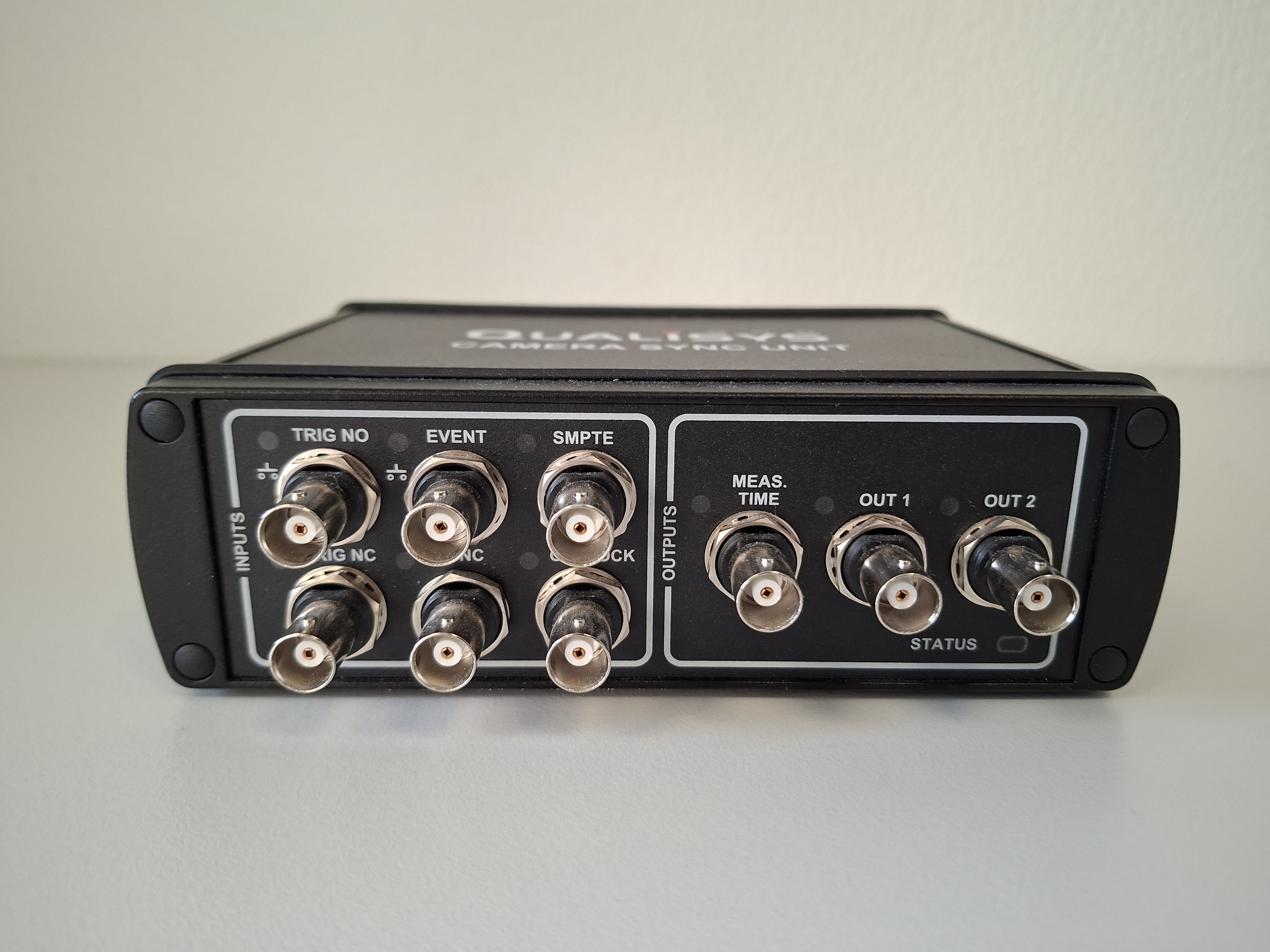Sync box connections